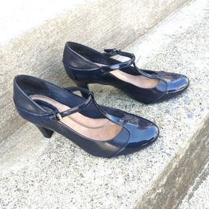 GIANI BERNINI Round ToeStrap Toe Pumps SZ 10